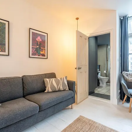 Tsarevets 2br Apt.+studio|n7even|free Str. Parking Апартамент Велико Търново